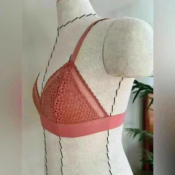 DKNY Stretchy Lace Bralette in Dusty Rose - Size M - Picture 3 of 11